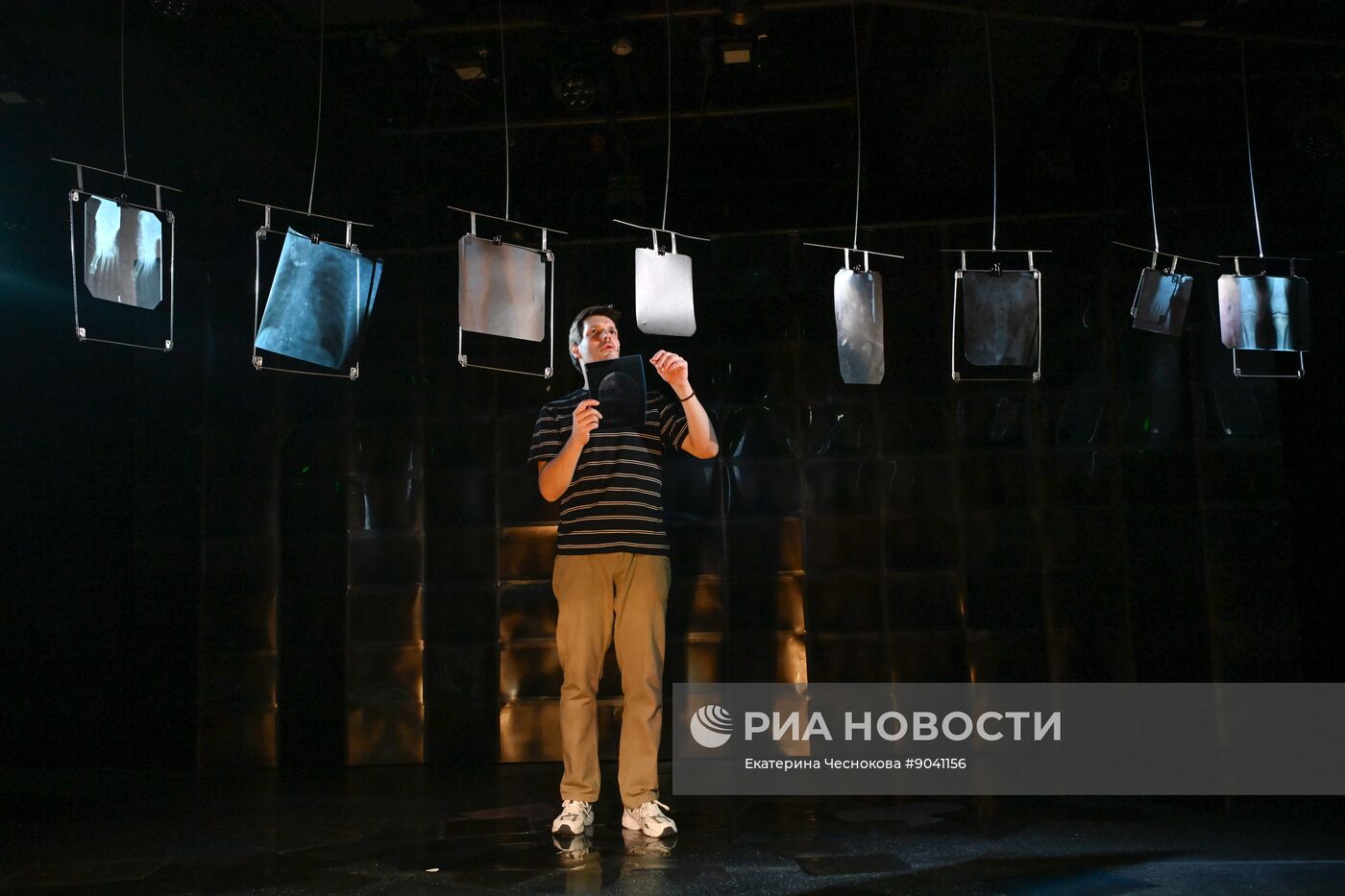 Театральный эскиз спектакля "Поколения" в театре "Шалом"