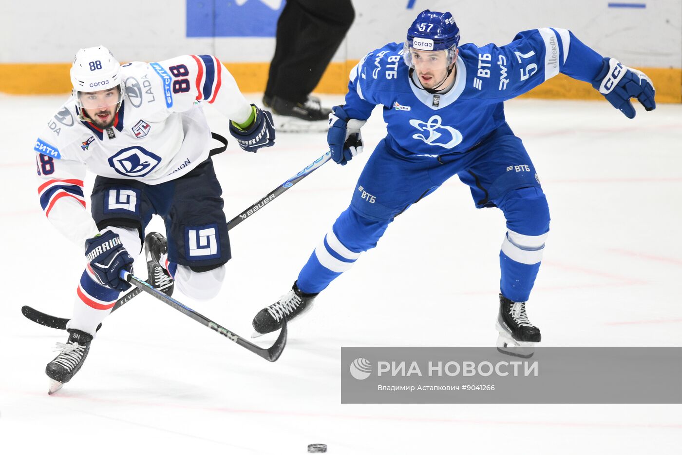 Хоккей. КХЛ. "Динамо" (Москва) – "Лада" (Тольятти)