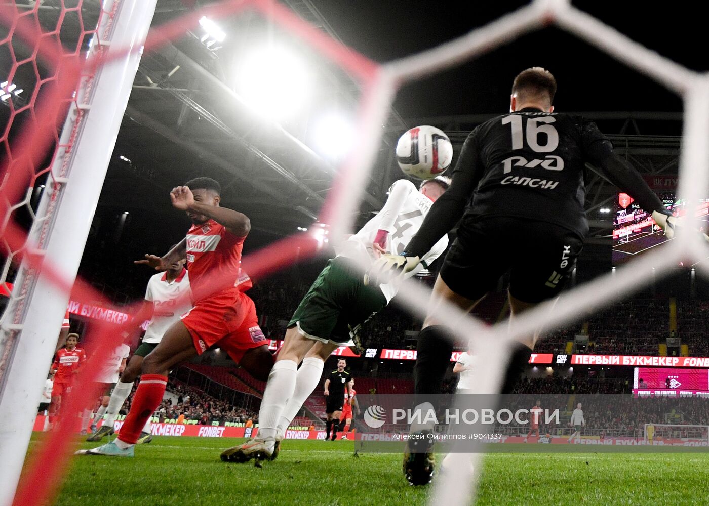 Футбол. Кубок России. "Спартак" (Москва) - "Локомотив" (Москва)