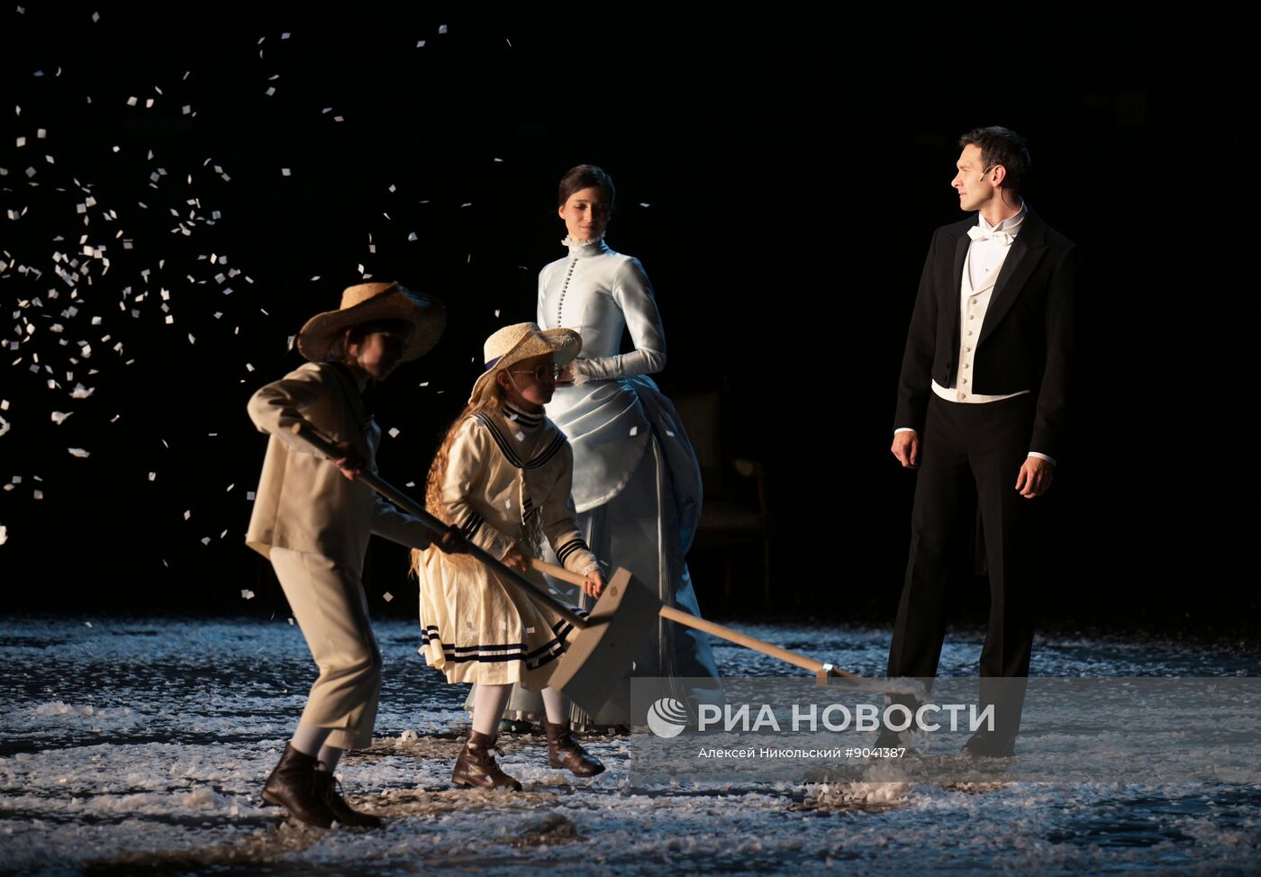 Спектакль "Анна Каренина" в Малом театре