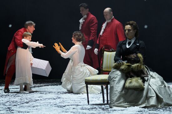 Спектакль "Анна Каренина" в Малом театре