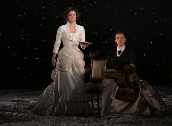 Спектакль "Анна Каренина" в Малом театре