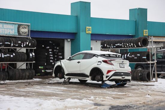 Последствия снегопада в Иркутске 