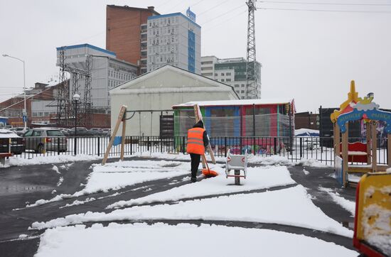 Последствия снегопада в Иркутске 