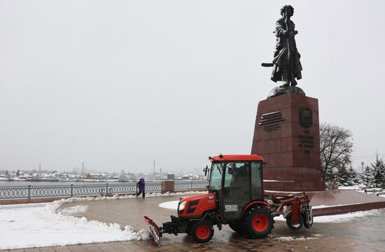 Последствия снегопада в Иркутске 