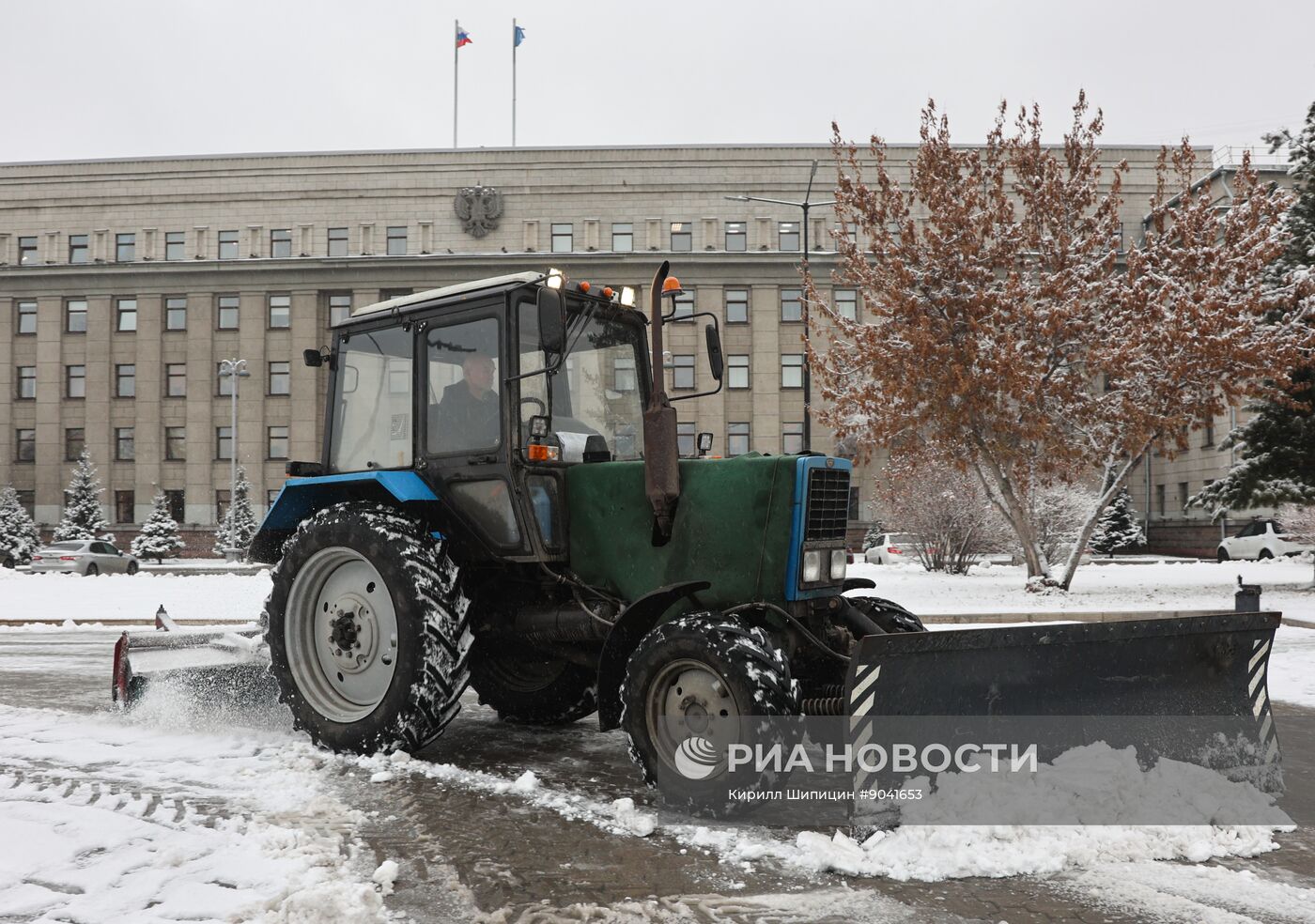 Последствия снегопада в Иркутске 
