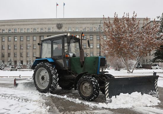 Последствия снегопада в Иркутске 