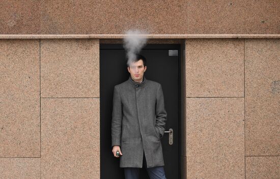 В России могут запретить продажу вейпов