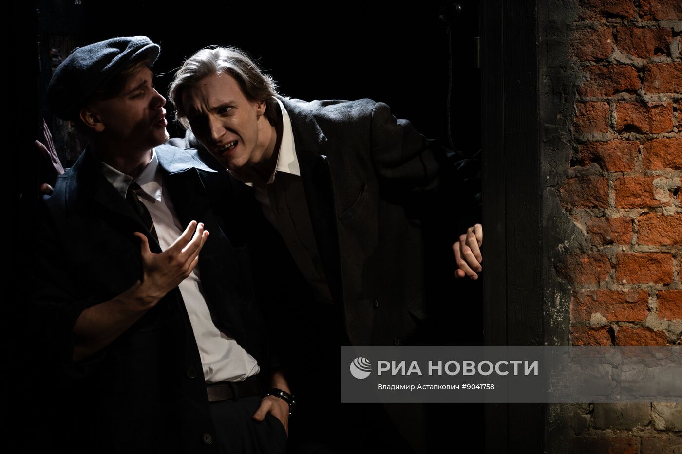 Спектакль "Первая любовь последнего года" в театре им. Евгения Вахтангова