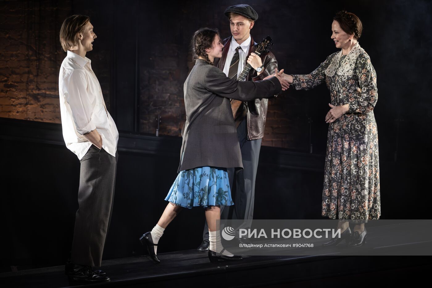 Спектакль "Первая любовь последнего года" в театре им. Евгения Вахтангова