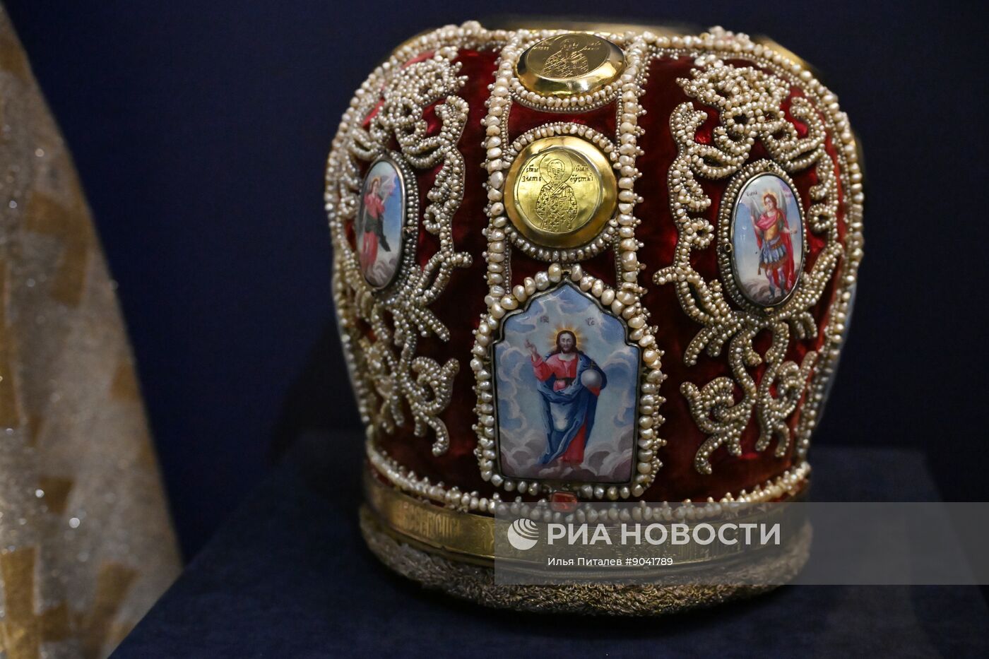 Выставка "Святая обитель: к 600-летию Соловецкого монастыря"