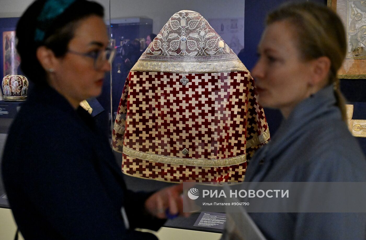 Выставка "Святая обитель: к 600-летию Соловецкого монастыря"