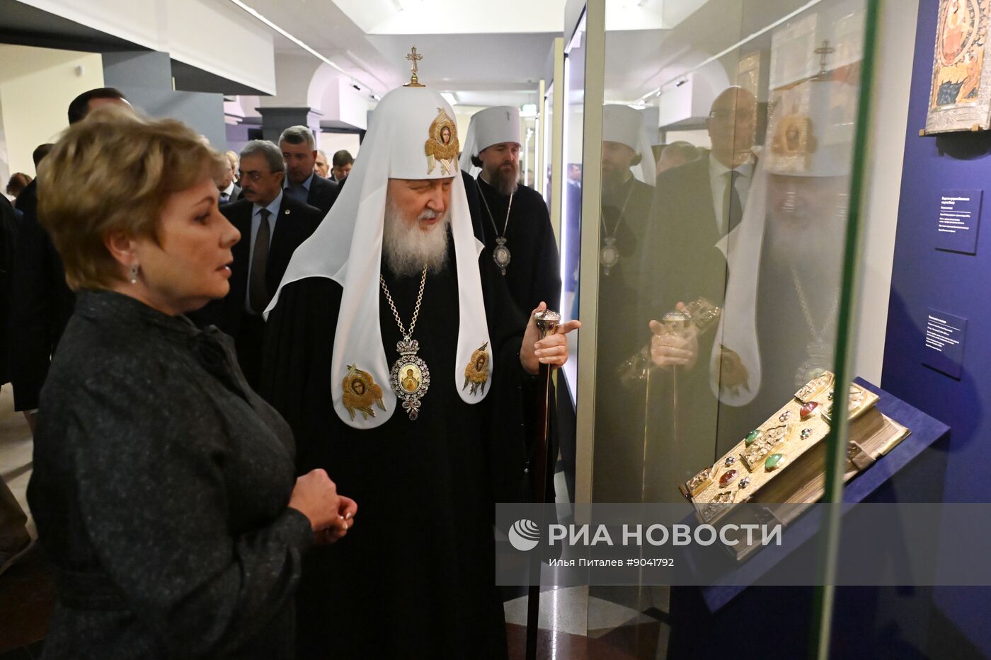 Выставка "Святая обитель: к 600-летию Соловецкого монастыря"