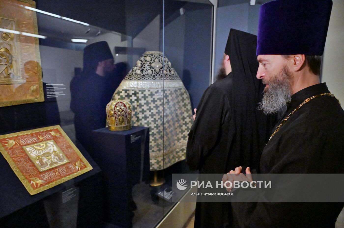 Выставка "Святая обитель: к 600-летию Соловецкого монастыря"