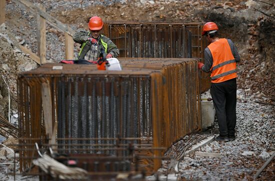 В Крыму ведется ремонт дороги на Ай-Петри 