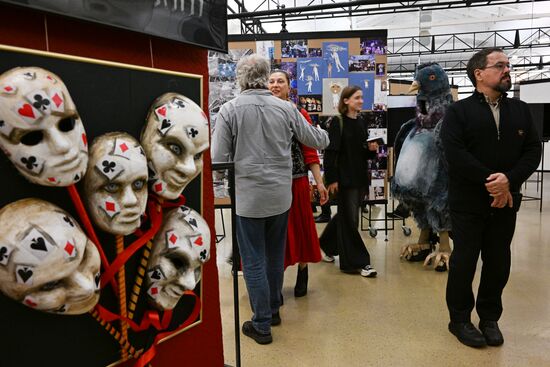 Выставка московских театральных художников "Итоги сезона №62"