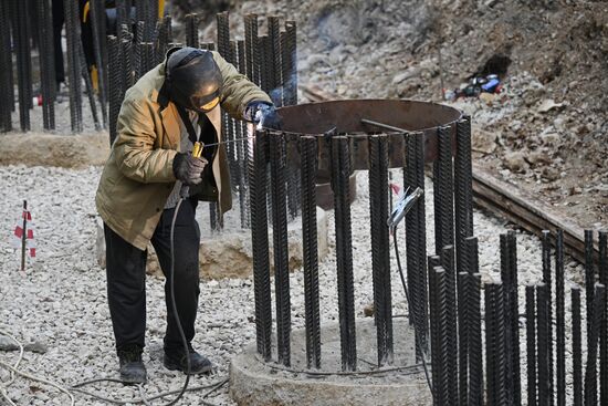 В Крыму ведется ремонт дороги на Ай-Петри 