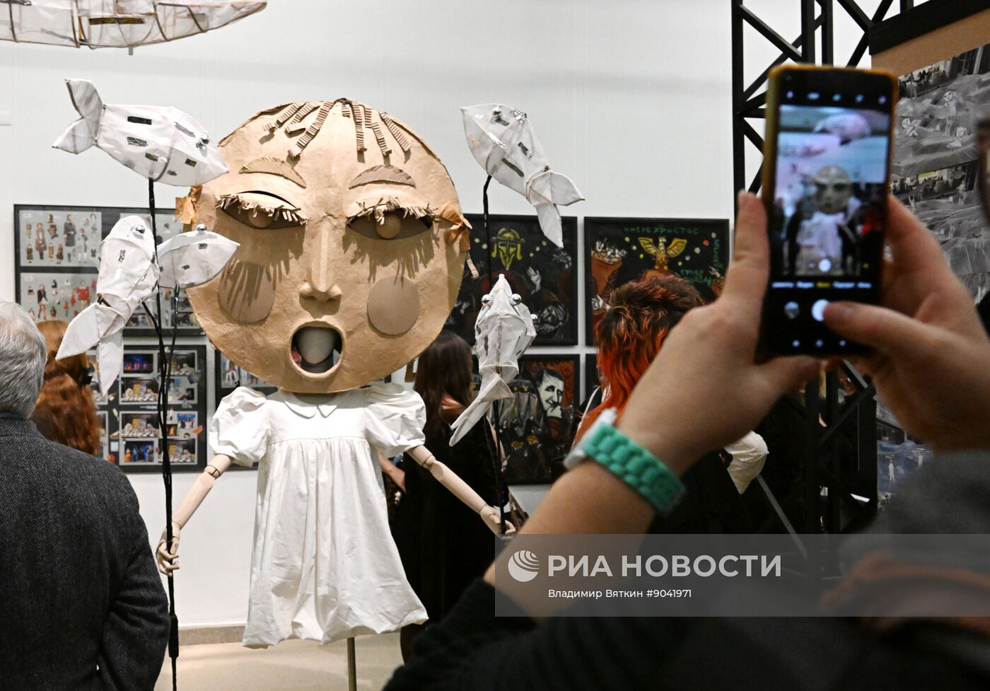 Выставка московских театральных художников "Итоги сезона №62"