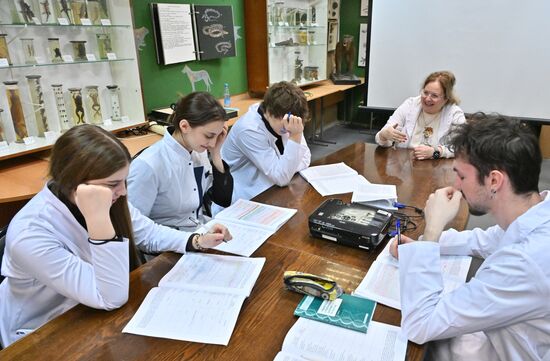 Обучение студентов Пироговском университете 