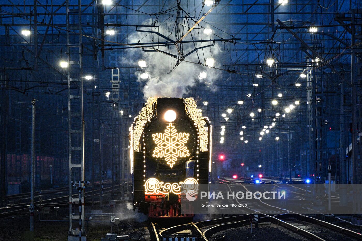 Поезд Деда Мороза проехал по МЦК