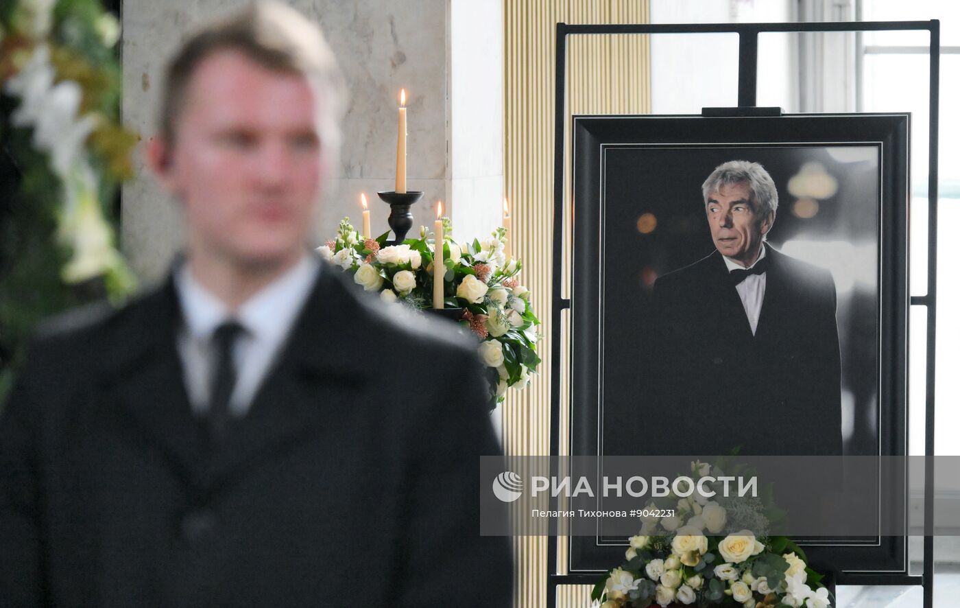 Прощание с телеведущим Юрием Николаевым