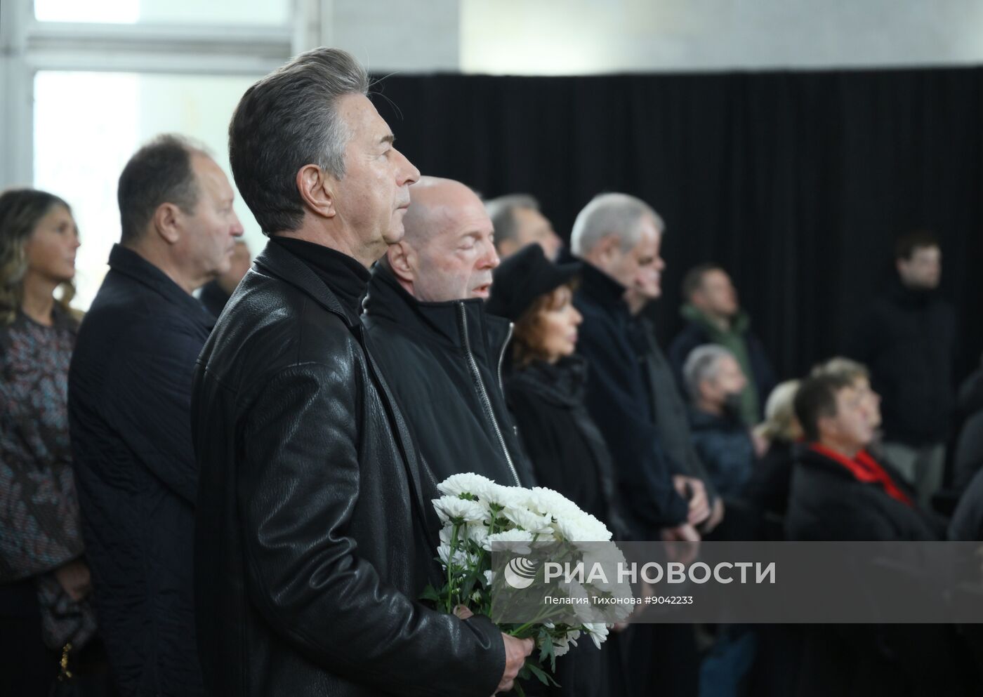 Прощание с телеведущим Юрием Николаевым