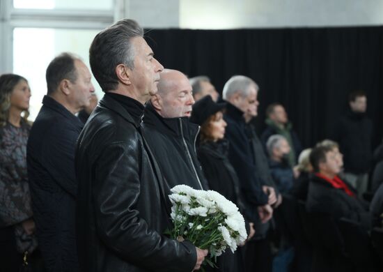 Прощание с телеведущим Юрием Николаевым