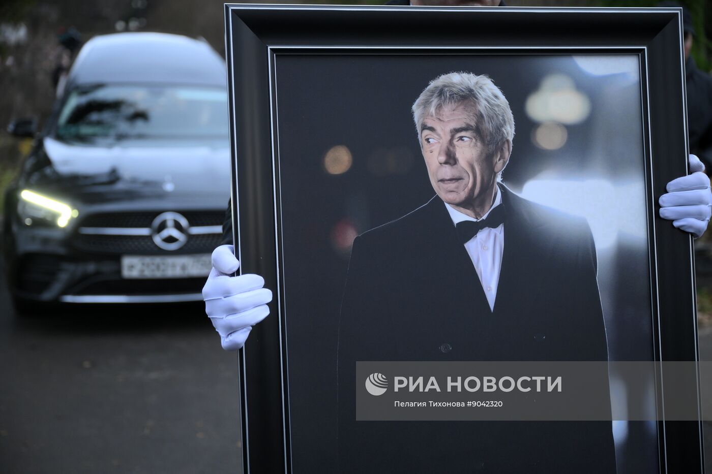 Прощание с телеведущим Юрием Николаевым