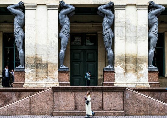 Повседневная жизнь в городах России