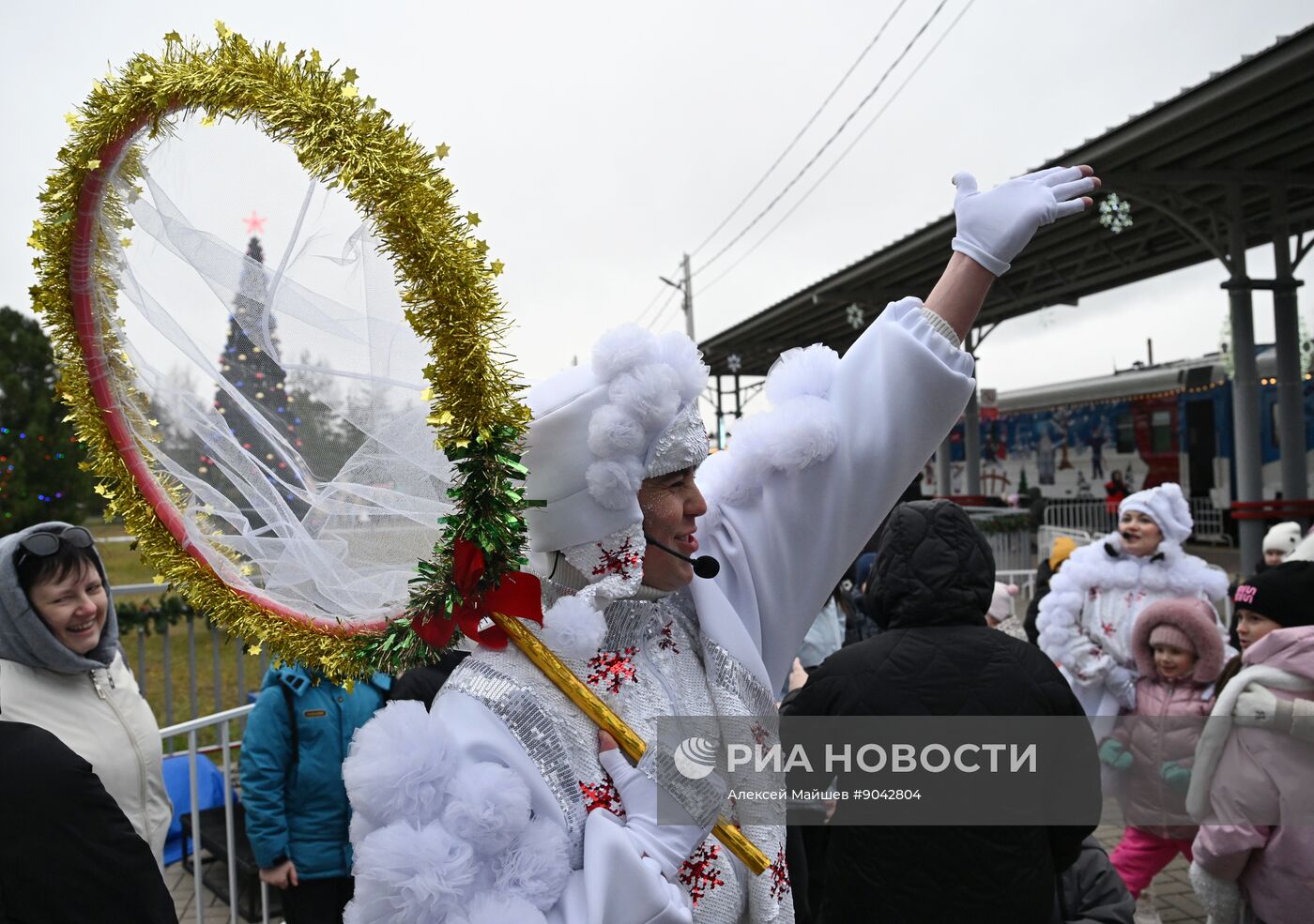 Отправление поезда Деда Мороза из Великого Устюга
