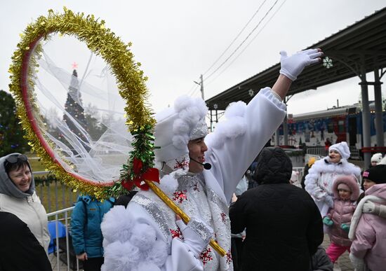 Отправление поезда Деда Мороза из Великого Устюга