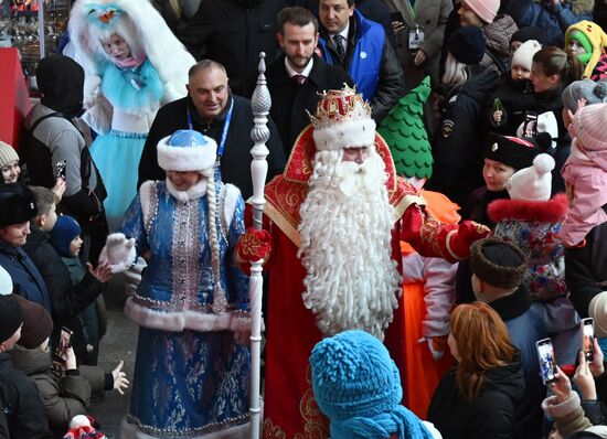 Отправление поезда Деда Мороза из Великого Устюга