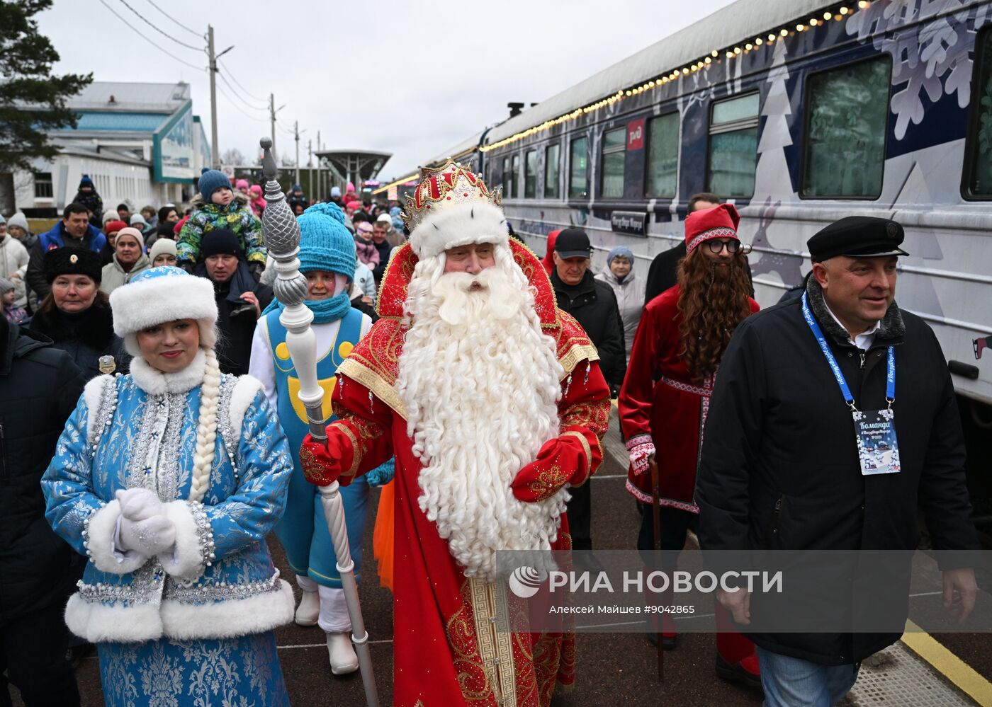 Отправление поезда Деда Мороза из Великого Устюга