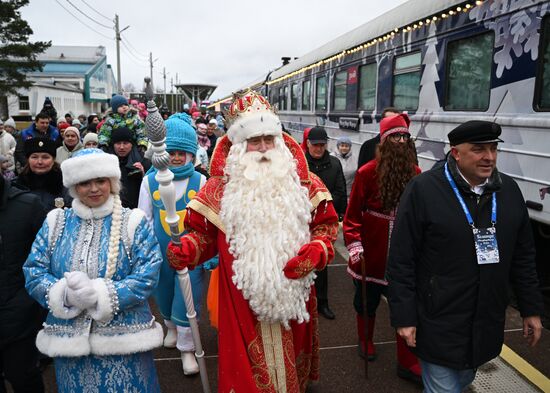 Отправление поезда Деда Мороза из Великого Устюга