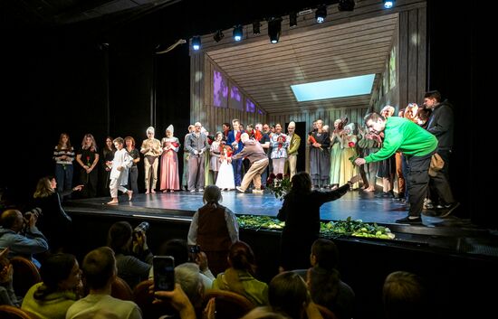 Премьера спектакля "Картины из жизни доктора Фауста" в Москве