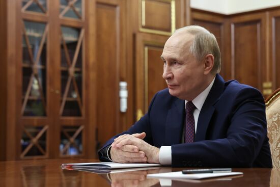 Президент Владимир Путин встретился с главой Сбербанка Германом Грефом