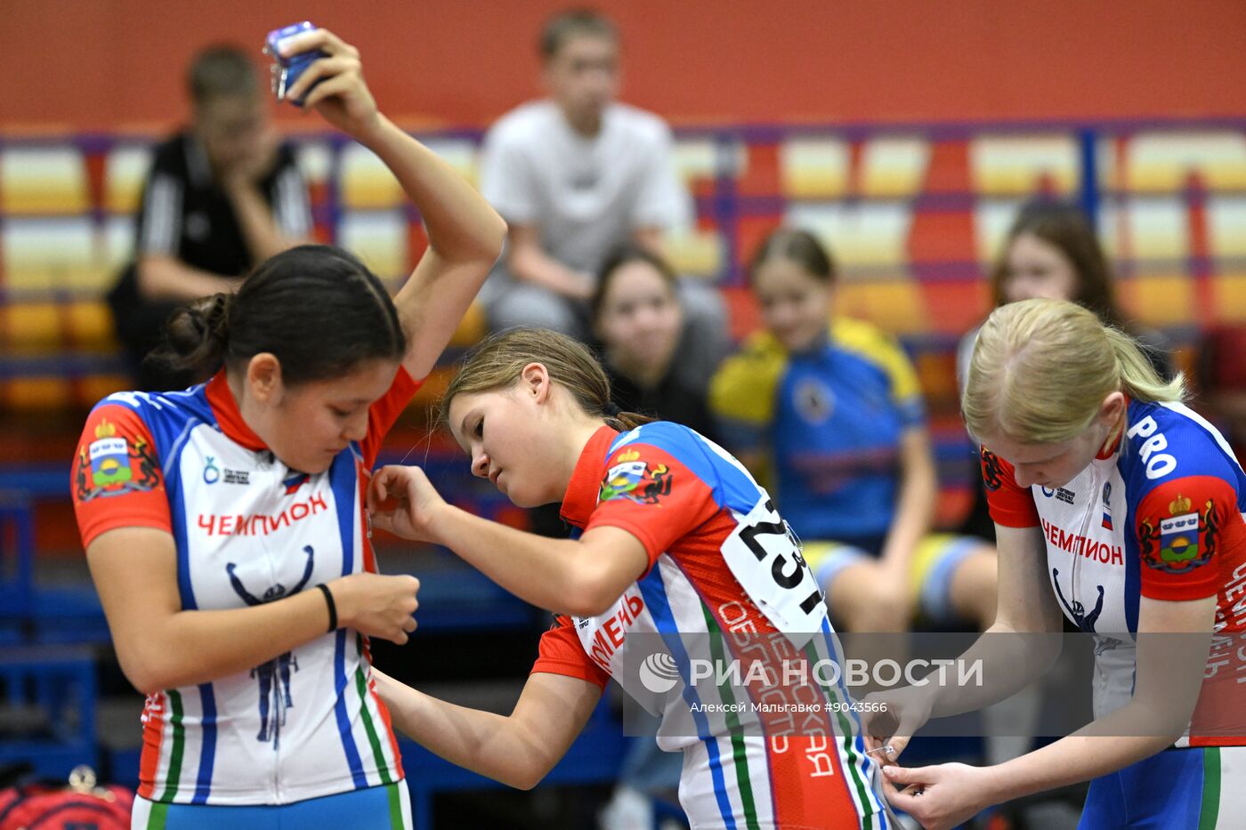 Велогонка на треке в Омске