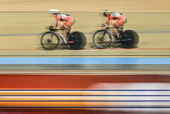 Велогонка на треке в Омске