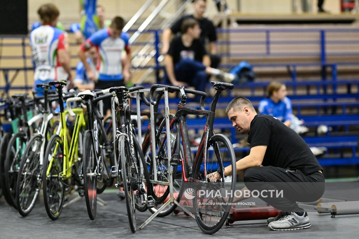 Велогонка на треке в Омске