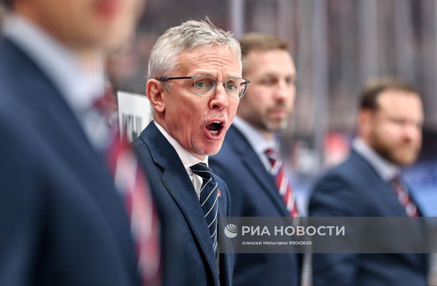 Хоккей. КХЛ. "Авангард" (Омск) - СКА (Санкт-Петербург)