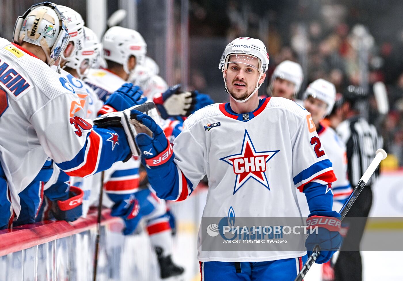 Хоккей. КХЛ. "Авангард" (Омск) - СКА (Санкт-Петербург)