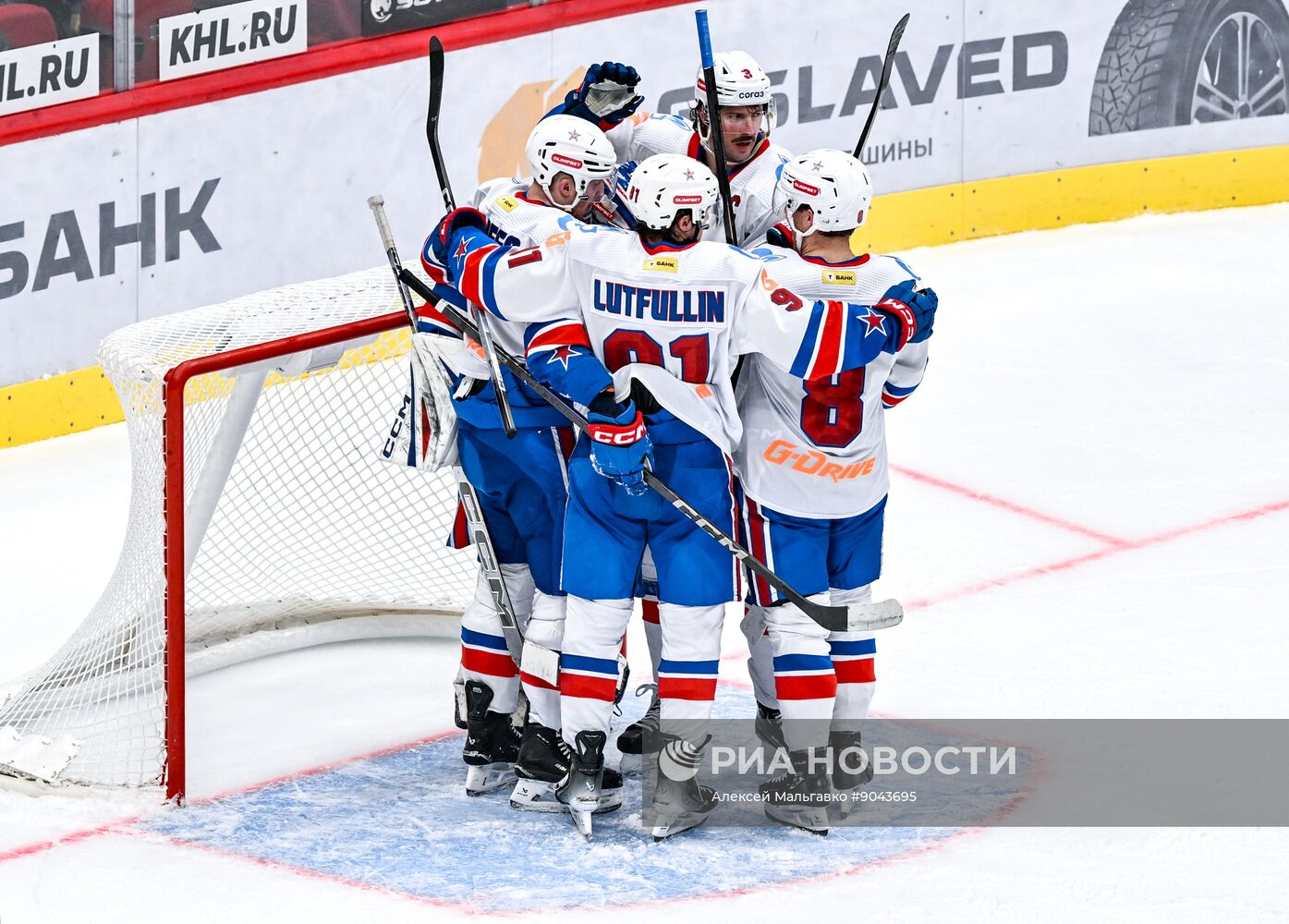 Хоккей. КХЛ. "Авангард" (Омск) - СКА (Санкт-Петербург)