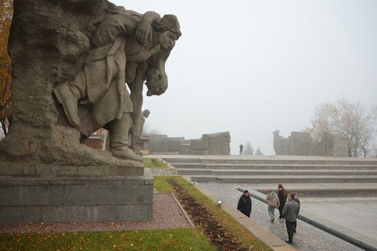 Мемориальный комплекс "Героям Сталинградской битвы" в Волгограде