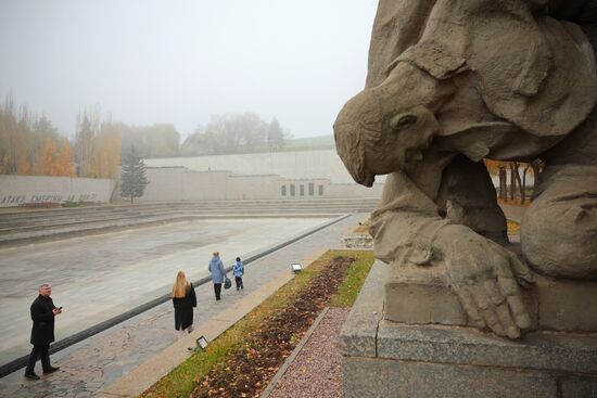 Мемориальный комплекс "Героям Сталинградской битвы" в Волгограде