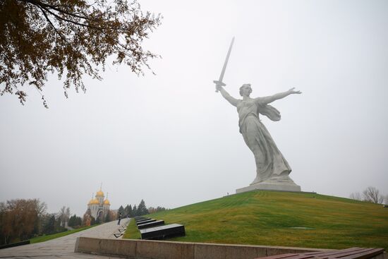 Мемориальный комплекс "Героям Сталинградской битвы" в Волгограде