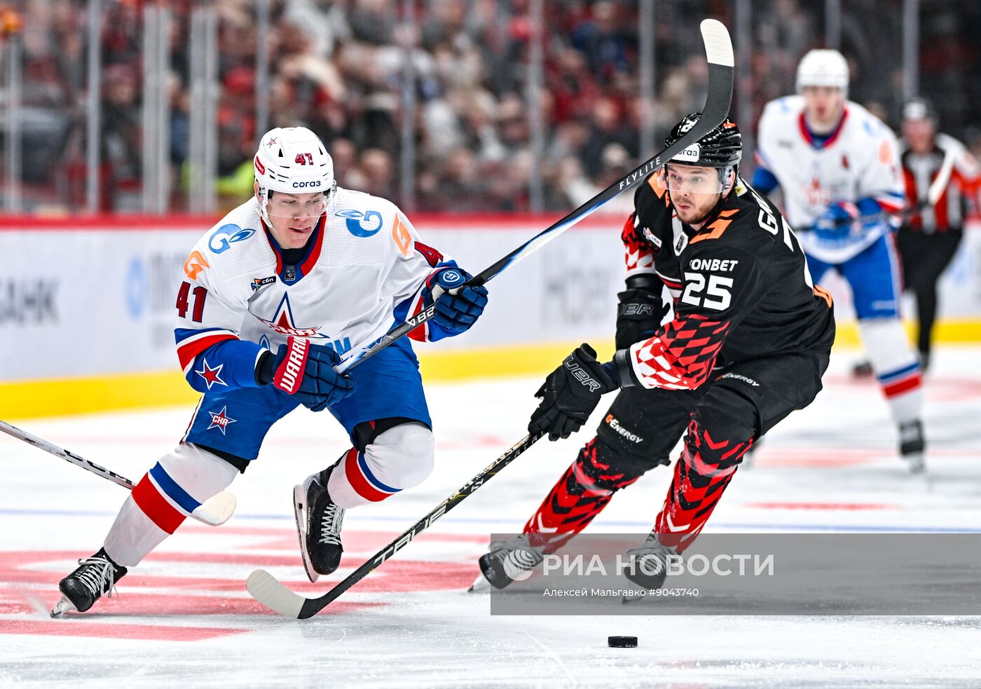 Хоккей. КХЛ. "Авангард" (Омск) - СКА (Санкт-Петербург)