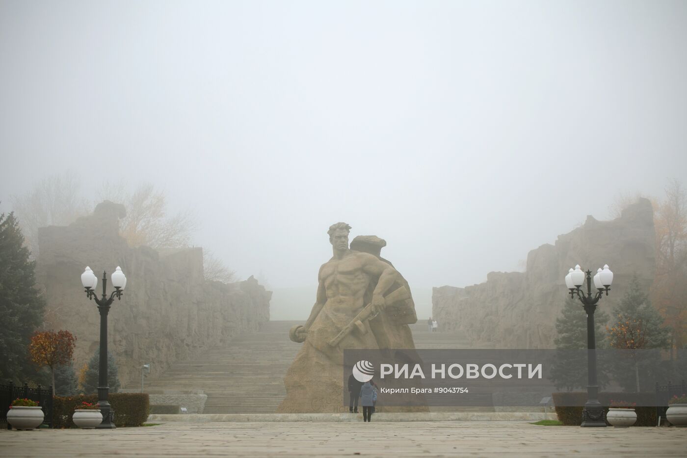Мемориальный комплекс "Героям Сталинградской битвы" в Волгограде