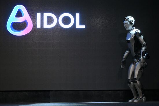 Презентация первого российского антропоморфного робота с ИИ