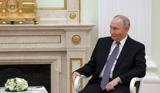 Президент Владимир Путин провел переговоры с президентом Казахстана Касым-Жомартом Токаевым