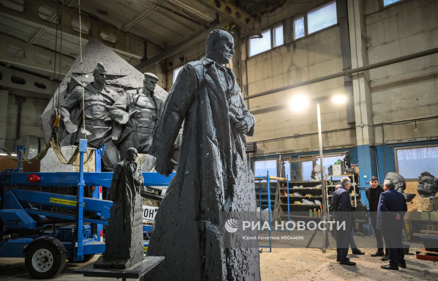 Создание памятника Герою России разведчику Алексею Ботяну в Москве